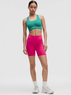 NWT Lululemon Go Further Bra